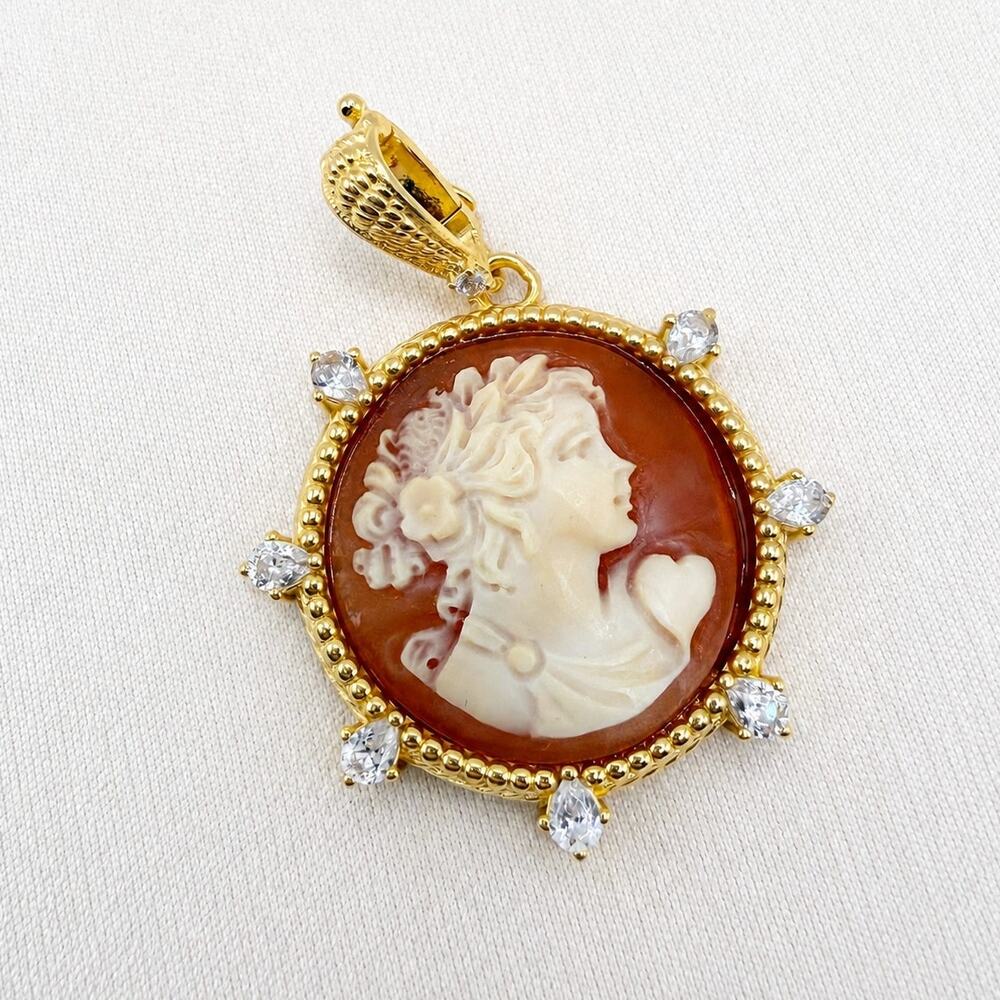 Judith Ripka White Cubic Zirconia 14k Gold Verona Profilo Di Donna Cameo Pendant